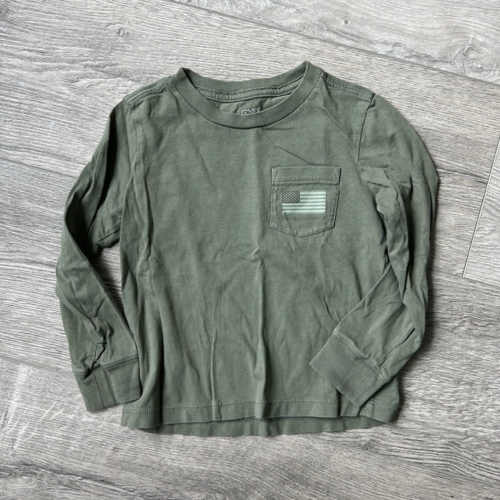 Vineyard Vines Olive long Sleeve pull over 2T